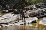 O rio de águas amareladas no Canyon do Peixe Tolo, na Serra do Intendente, em Tabuleiro - MG