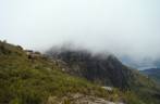 Pico da Bandeira encoberto na trilha capixaba de acesso ao pico, no Parque Nacional do Caparaó - MG/ES