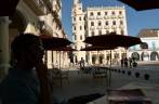 Pit-stop na agradável Plaza Vieja, no centro histórico de Havana, em Cuba