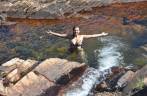 Refrescando-se em rio no alto da serra em Delfinópolis - MG