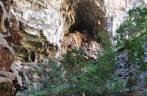 Rio Peruaçu, no interior da Caverna Janelão, no Parque Nacional Cavernas do Peruaçu, próximo à Januária - MG