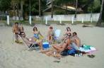 Socializando em gostoso fim de tarde na praia de Paúba em São Sebastião - SP