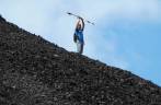 Subindo o vulcão Cerro Negro próximo à León, na Nicarágua. Subindo o vulcão Cerro Negro próximo à León, na Nicarágua.