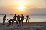 Tradicional jogo de futebol no fim de tarde na Ponta do Mutá, em Barra Grande, na Península do Maraú - BA