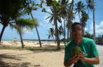 Água de coco depois do cooper, na praia de Cabo Branco, em João Pessoa - PB