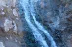 Uma cachoeira natural de água quente um pouco acima das termas de Fiambalá, na Argentina Uma cachoeira natural de água quente um pouco acima das termas de Fiambalá, na Argentina