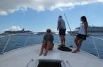 Voltando dos mergulhos e passando entre os vários navios-cruzeiro ancorados em George Town, nas Ilhas Cayman