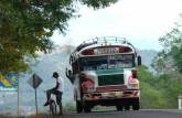 Finalmente, chega o nosso ônibus que nos levará à entrada do Canyon de Somoto, na Nicarágua