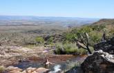 Refrescando-se em rio no alto da serra em Delfinópolis - MG