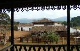 Varanda do antigo casarão da Fazenda Serra das Bicas em Carrancas - MG