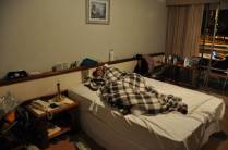 A Ana, acamada pela febre, em Brasília - DF