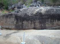 Arte rupestre em baixo relevo, tradição Itacoatiara, em Ingá - PB