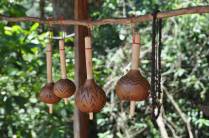 Artesanato indígena no P.N do Monte Pascoal, próximo à Itamaraju - BA