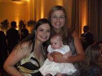 Com a Dani e a Lulu, na festa de casamento do Gusta e da Paula, em Curitiba - PR