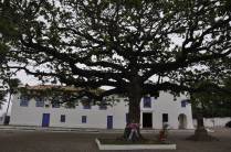 Pátio em frente à igreja de Anchieta - ES