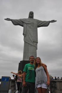 Tradicional foto com o Cristo Redentor, no Rio de Janeiro - RJ
