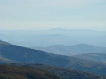 Vista do Pico do Papagaio no Vale do Matutu - MG