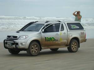 Ana fotogrando a praia da Juréia Ana fotogrando a praia da Juréia