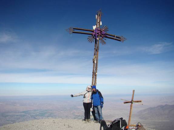 A 5.830 metros de altitude, no topo do vulcão El Mistí, em Arequipa - Peru A 5.830 metros de altitude, no topo do vulcão El Mistí, em Arequipa - Peru