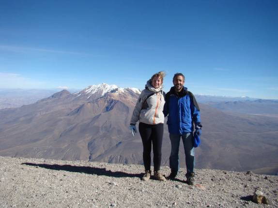 A 5.830 metros de altitude, no topo do vulcão El Mistí, em Arequipa - Peru A 5.830 metros de altitude, no topo do vulcão El Mistí, em Arequipa - Peru