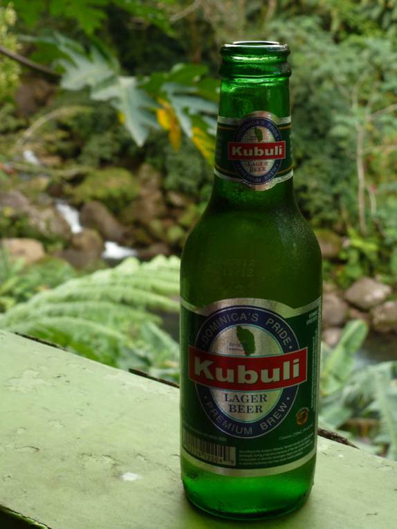 A cerveja nacional da Dominica, no Caribe A cerveja nacional da Dominica, no Caribe