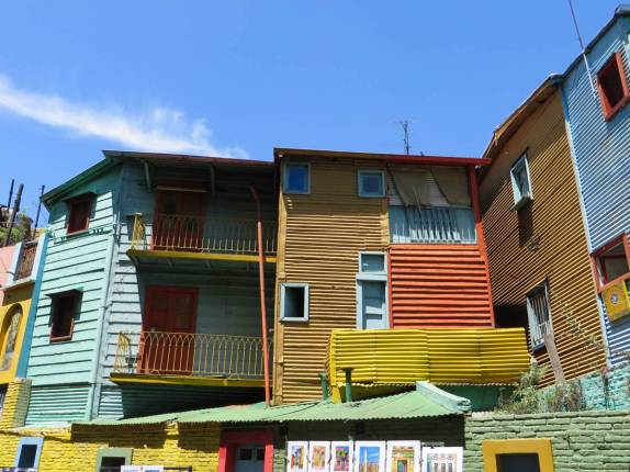 A conhecida arquitetura colorida de La Boca, em Buenos Aires, na Argentina A conhecida arquitetura colorida de La Boca, em Buenos Aires, na Argentina
