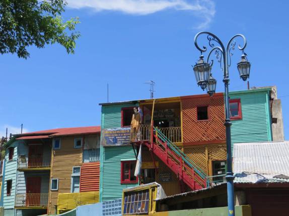 A conhecida arquitetura colorida de La Boca, em Buenos Aires, na Argentina A conhecida arquitetura colorida de La Boca, em Buenos Aires, na Argentina