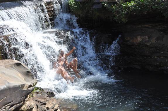 A deliciosa e 'abençoada' cachoeira do Mato Grande, no Parque Nacional Grande Sertão Veredas, no noroeste de MG (região de Chapada Gaúcha)