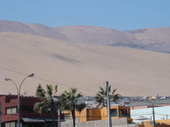 A enorme duna em Iquique, no norte do Chile A enorme duna em Iquique, no norte do Chile