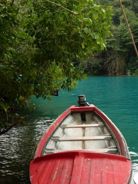 A fantástica Blue Lagoon, em Port Antonio, no nordeste da Jamaica