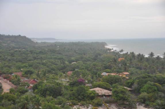 A praia vista do alto do Quadrado, em Trancoso - BA