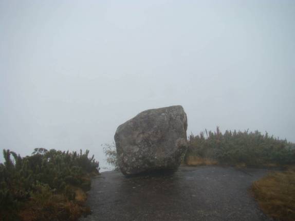 A visão (só branco!) do topo do Pico Paraná - PR