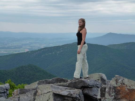 Admirando a grandiosa paisagem do Shennandoah National Park, na Virginia, nos Estados Unidos
