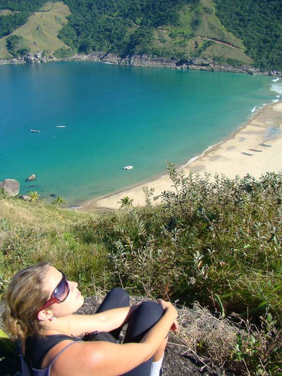 Admirando a Praia do Bonete em Ilha Bela - SP