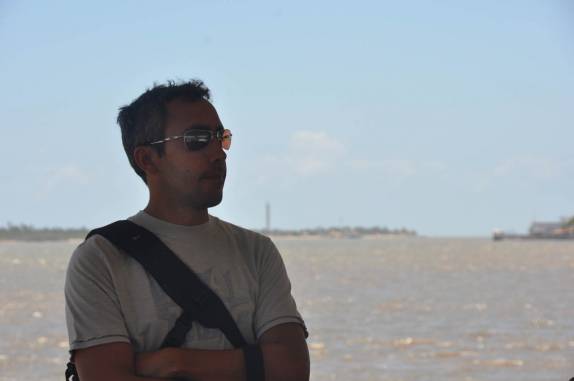 Admirando o rio Segipe, na Ponte do Imperador, em Aracaju - SE