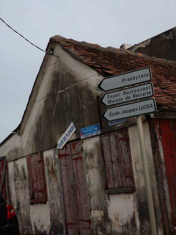Agência de mergulho (Club de Plongee) em Anse D'Arlet, na Martinica Agência de mergulho (Club de Plongee) em Anse D'Arlet, na Martinica