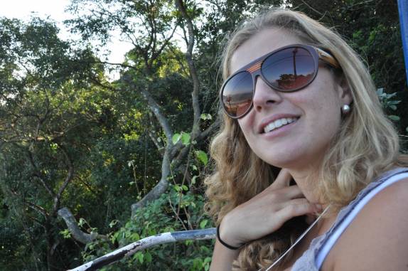 Andando de bondinho em São Vicente - SP