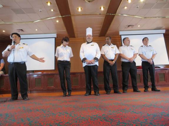 Apresentação da tripulação do navio