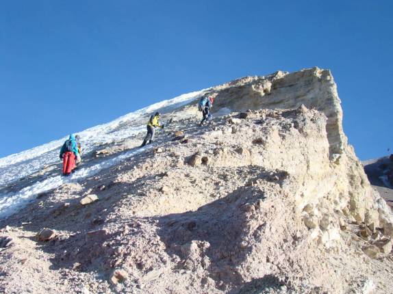 Aproximando-se do cume do El Mistí, em Arequipa - Peru Aproximando-se do cume do El Mistí, em Arequipa - Peru