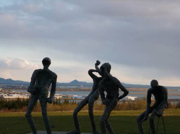Arte em parque de Reykjavik, capital da Islândia Arte em parque de Reykjavik, capital da Islândia