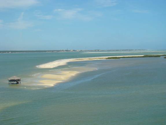 Bancos de areia no rio em Mangue Seco - BA