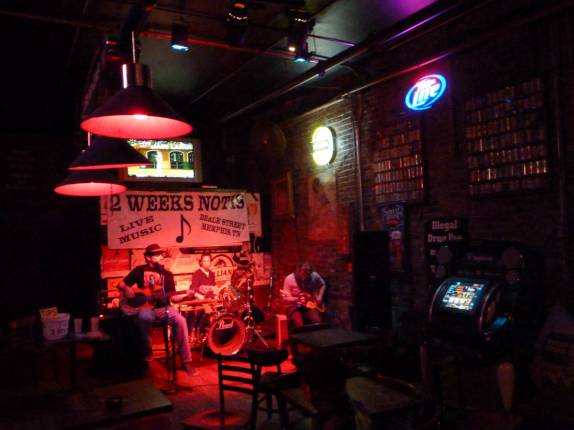 banda de blues em bar da Beale Street, em Memphis, no Tennessee - EUA