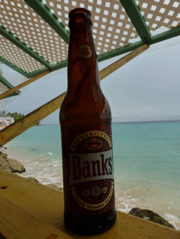 Banks, a cerveja mais popular em Barbados Banks, a cerveja mais popular em Barbados