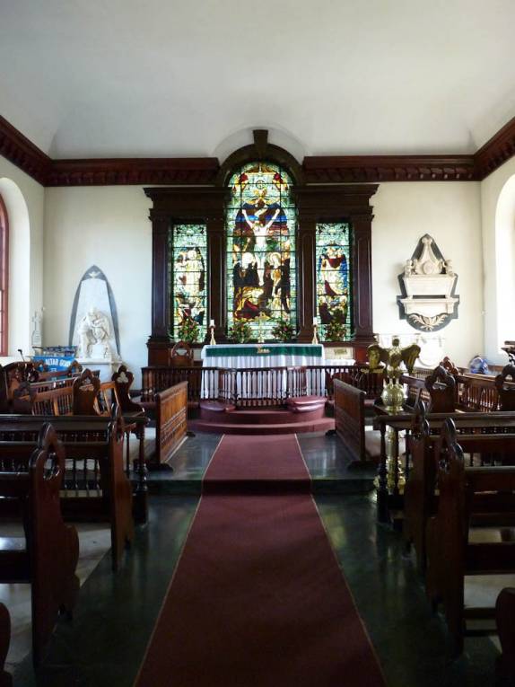 Belo interior da igreja anglicana de Montego Bay, na Jamaica Belo interior da igreja anglicana de Montego Bay, na Jamaica