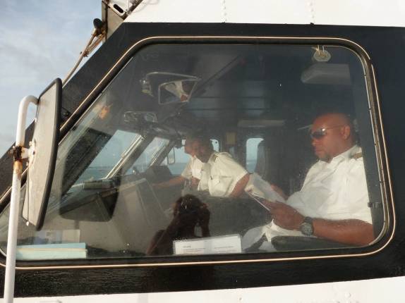 Cabibe de comando do fast ferry em São Vicente e Granadinas, no Caribe Cabibe de comando do fast ferry em São Vicente e Granadinas, no Caribe