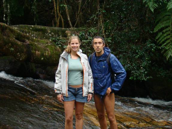 Cachoeira e poço no Saco do Mamanguá, região de Parati - RJ