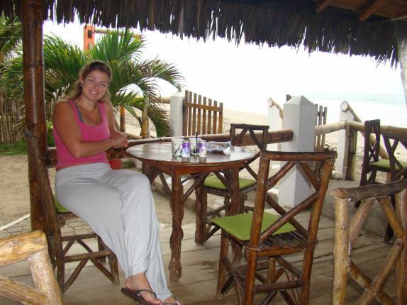 Café da manhã em Montañita, no Equador Café da manhã em Montañita, no Equador
