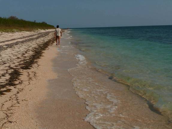 caminhada na Playa Ancón, em Trinidad - Cuba