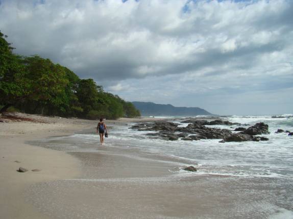 Caminhando na praia de Santa Teresa, na península de Nicoya - Costa Rica