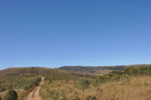 Caminho no alto da serra em Carrancas - MG